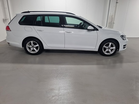 Volkswagen Golf VII 3 of 5