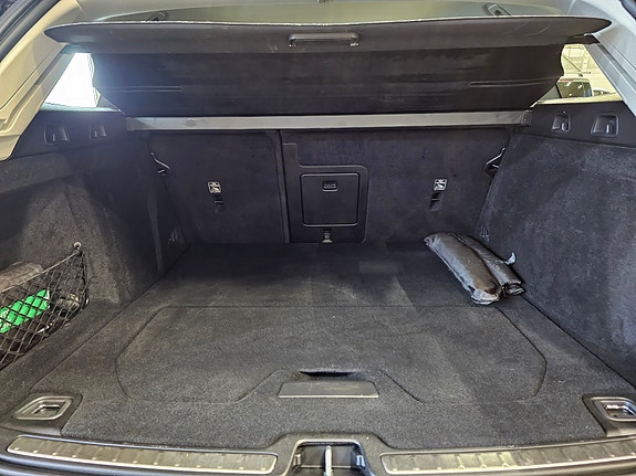 Volvo V60 13 of 30