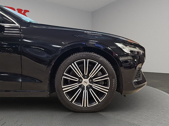 Volvo V60 3 of 30
