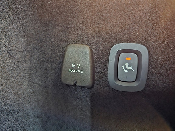 Volvo V60 14 of 30