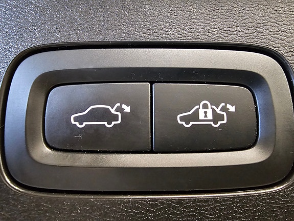 Volvo V60 15 of 30