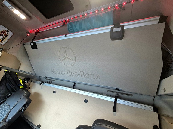Mercedes-Benz Actros 2023 kranbil m/HMF 4020 – Kraftig, pålitelig og klar til arbeid 10 of 30