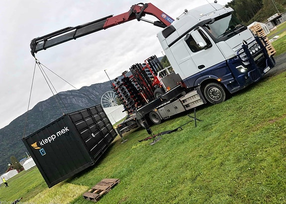 Mercedes-Benz Actros 2023 kranbil m/HMF 4020 – Kraftig, pålitelig og klar til arbeid 28 of 30