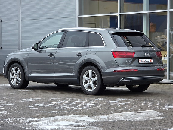 Audi Q7 5 of 30