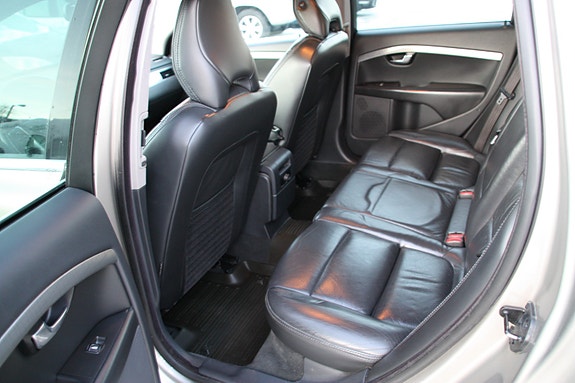 Volvo XC70 20 of 24