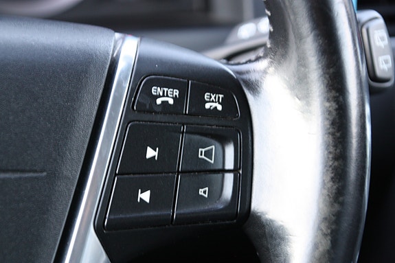 Volvo XC70 14 of 24