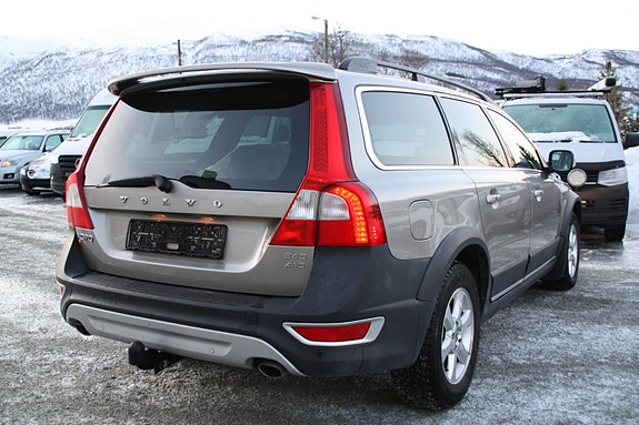 Volvo XC70 5 of 24