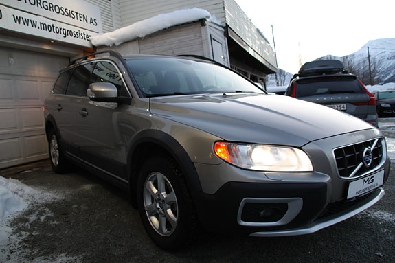Volvo XC70 3 of 24