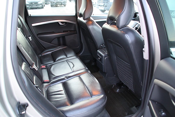 Volvo XC70 22 of 24