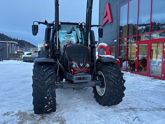 Valtra N174 2018, kr 999 000,-