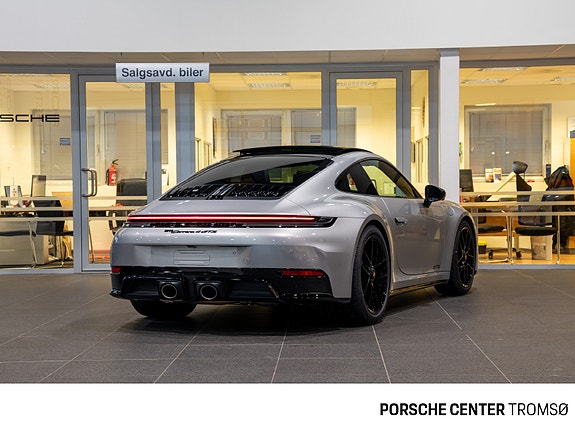 Porsche 911 9 of 30