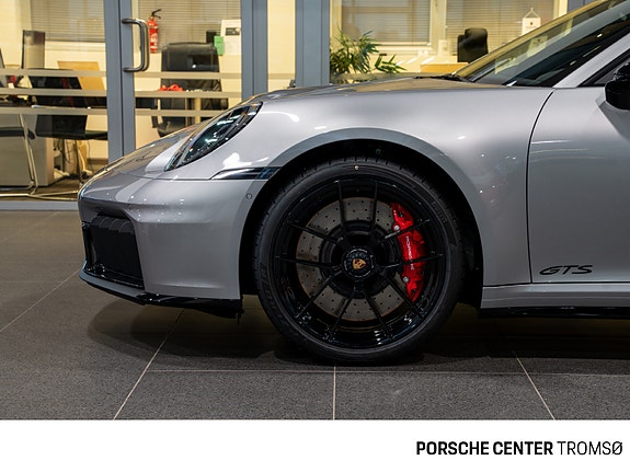 Porsche 911 14 of 30