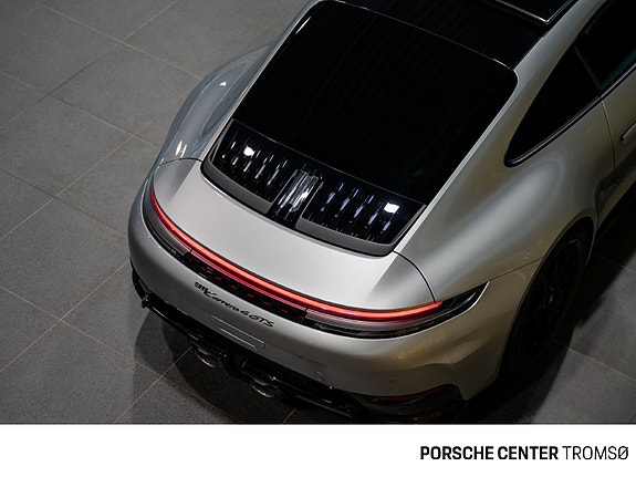 Porsche 911 24 of 30