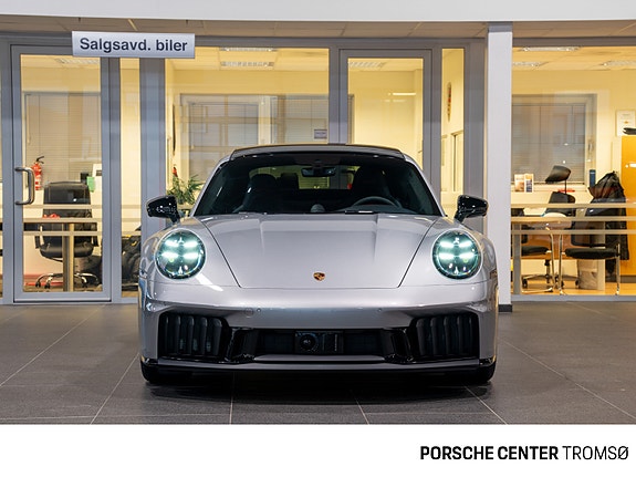 Porsche 911 4 of 30