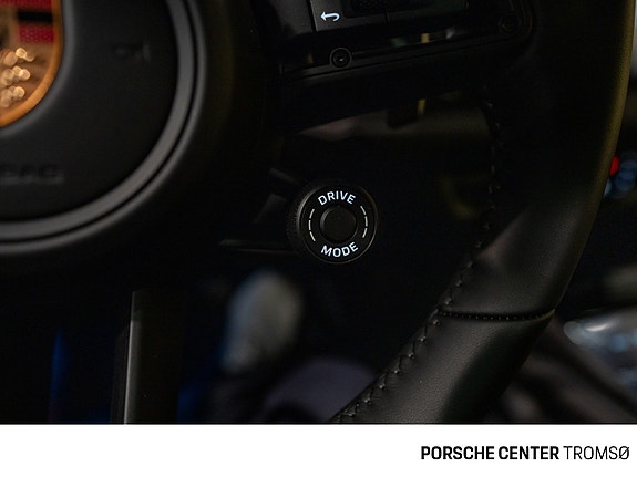 Porsche Cayenne 30 of 30