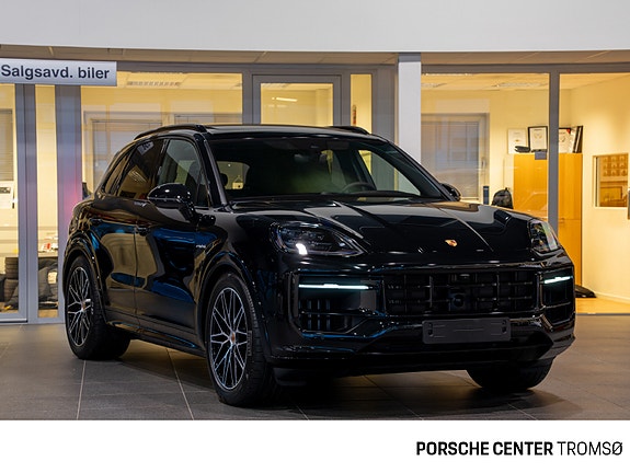Porsche Cayenne 5 of 30