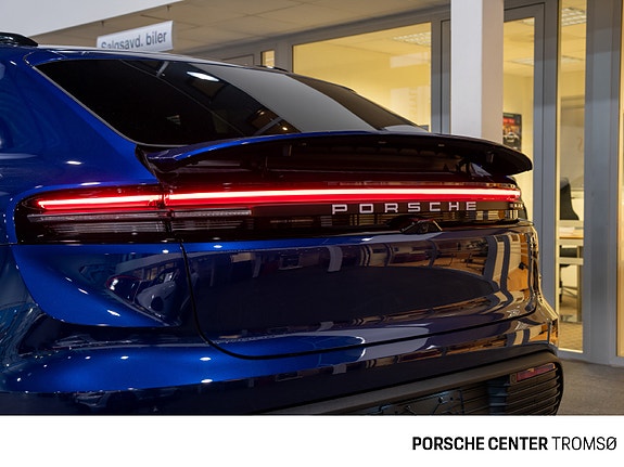 Porsche Macan 15 of 30