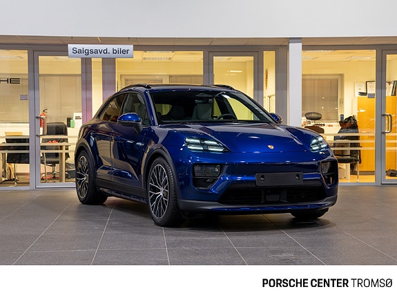 Porsche Macan 4 of 30