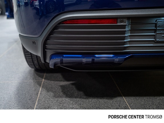 Porsche Macan 22 of 30