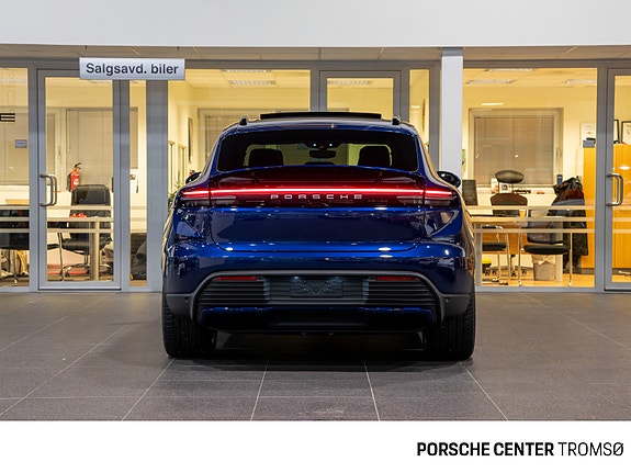 Porsche Macan 11 of 30