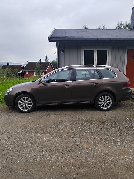 Volkswagen Golf VI 2 of 5