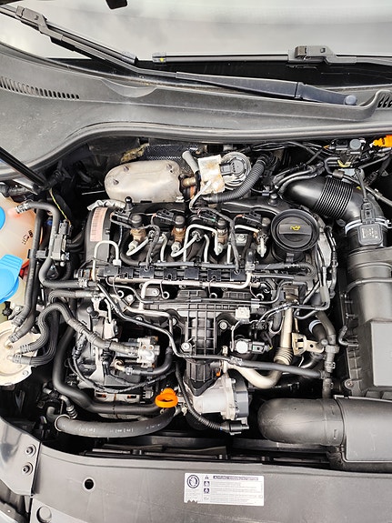 Volkswagen Golf VI 5 of 5