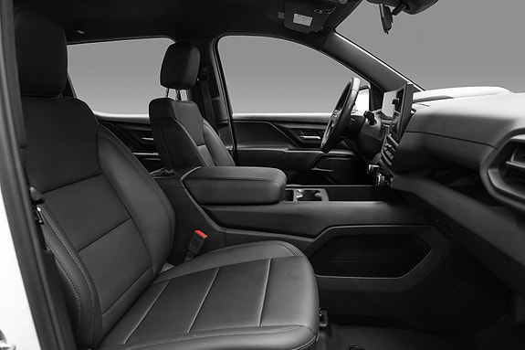 Chevrolet Silverado EV 27 of 28