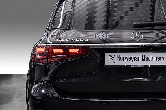 Mercedes-Benz GLS-Klasse 8 of 30