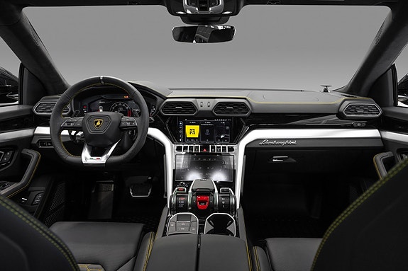 Lamborghini Urus 16 of 30