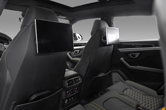 Lamborghini Urus 24 of 30