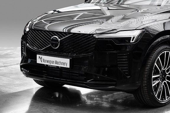 Volvo XC90 9 of 25