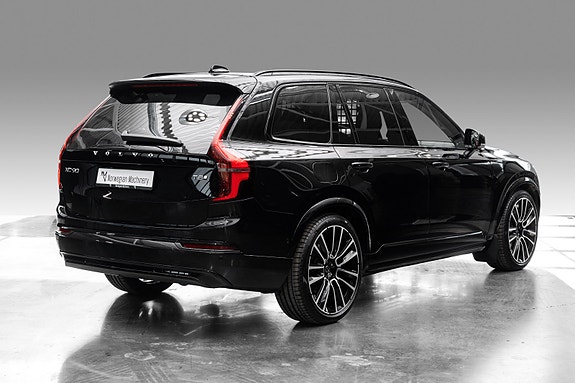 Volvo XC90 7 of 25