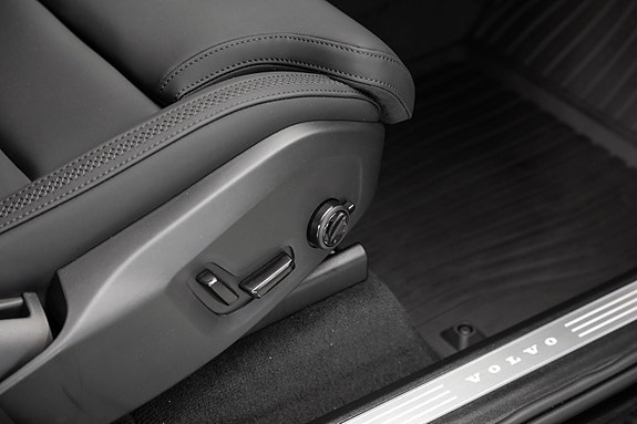 Volvo XC90 24 of 25