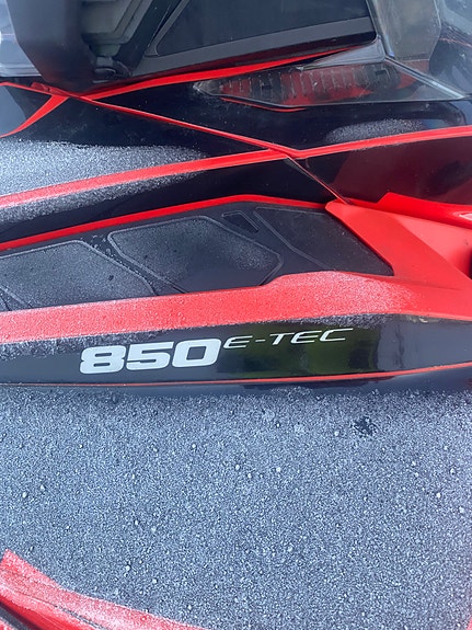 Ski-doo Expedition Xtreme 850 E-TEC 10 of 11