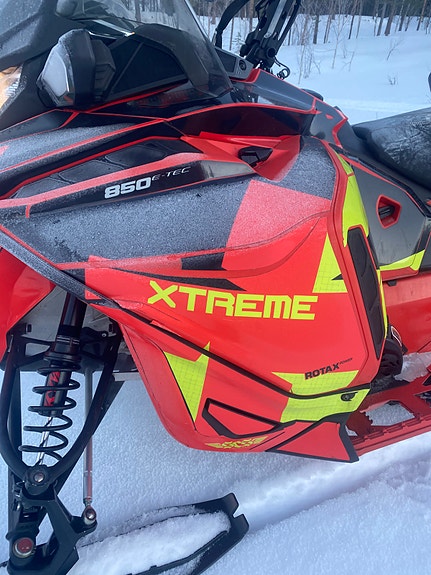 Ski-doo Expedition Xtreme 850 E-TEC 4 of 11