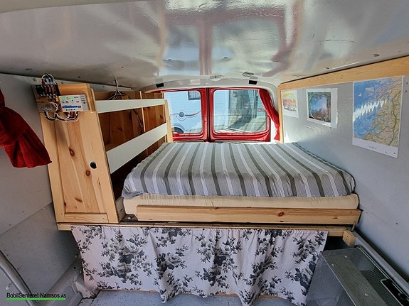 Volkswagen Transporter 11 of 18