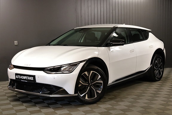 Kia EV6 3 of 5