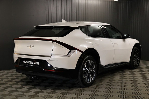 Kia EV6 5 of 5