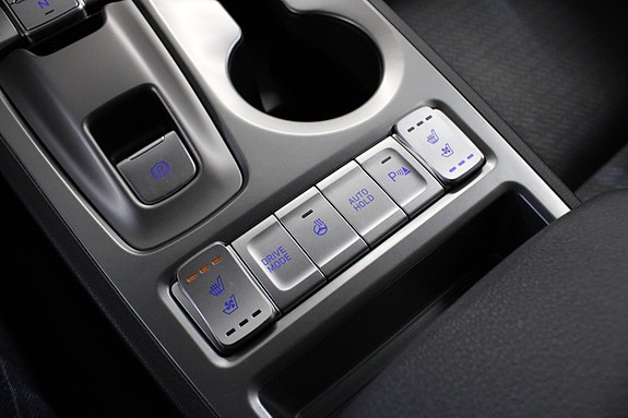 Hyundai Kona 14 of 30