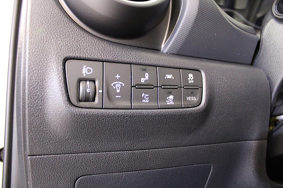 Hyundai Kona 11 of 30