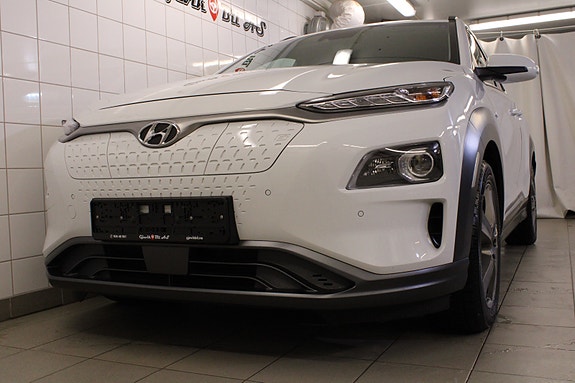 Hyundai Kona 2 of 30