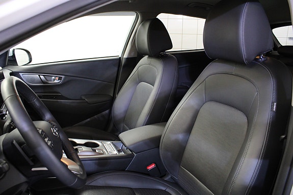 Hyundai Kona 13 of 30
