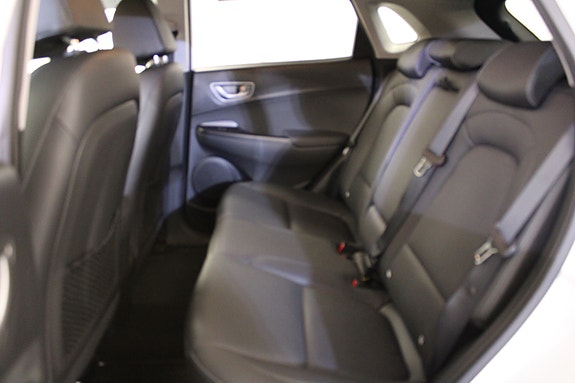Hyundai Kona 28 of 30