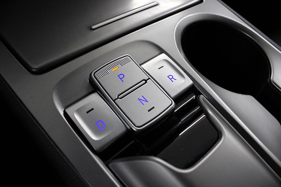 Hyundai Kona 15 of 30