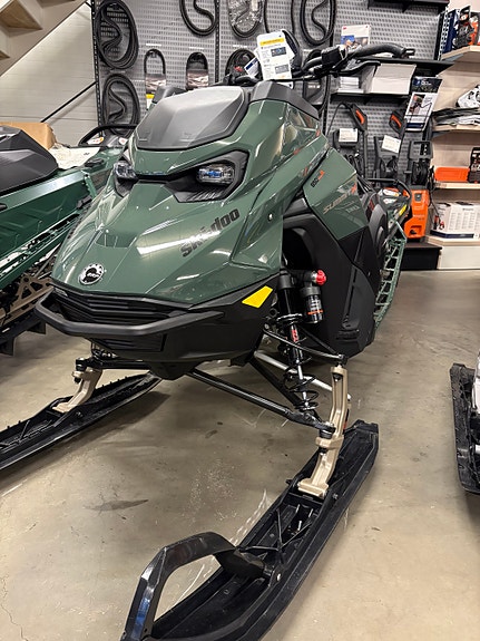 Ski-doo Summit X Expert 850 Etec Turbo R 2 of 2