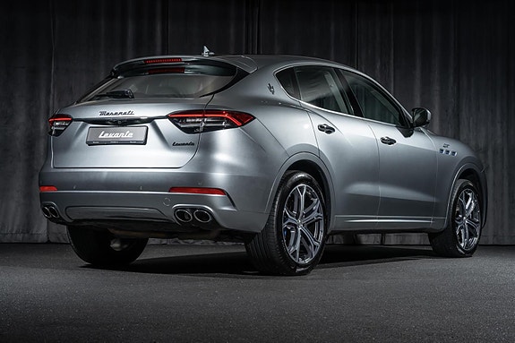 Maserati Levante 5 of 5