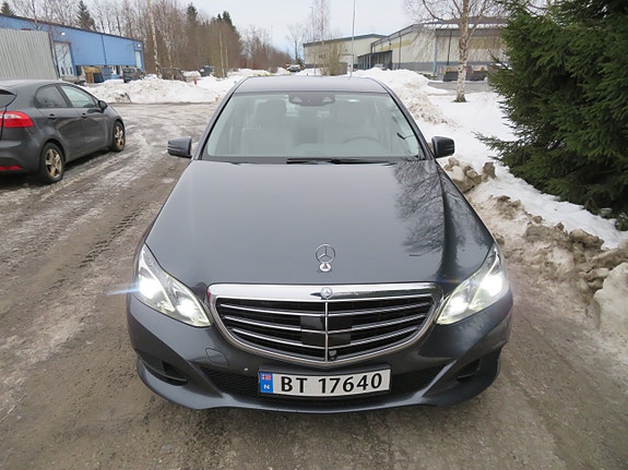 Mercedes-Benz E-Klasse 7 of 30