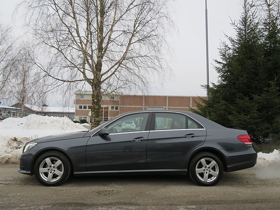 Mercedes-Benz E-Klasse 9 of 30