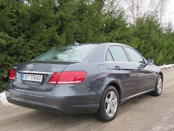 Mercedes-Benz E-Klasse 5 of 30