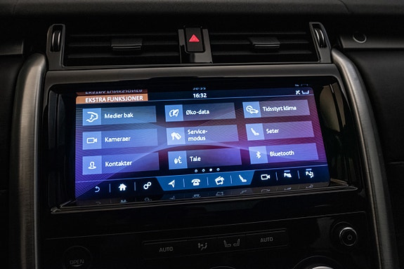 Land Rover Discovery 18 of 30